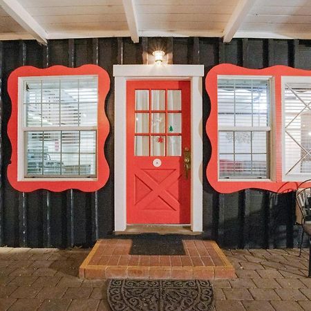 Arrowhead Tree Top Lodge レイク・アローヘッド エクステリア 写真