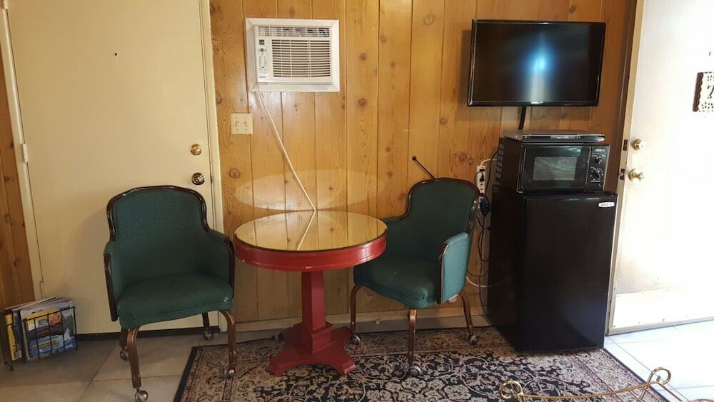 Arrowhead Tree Top Lodge レイク・アローヘッド エクステリア 写真