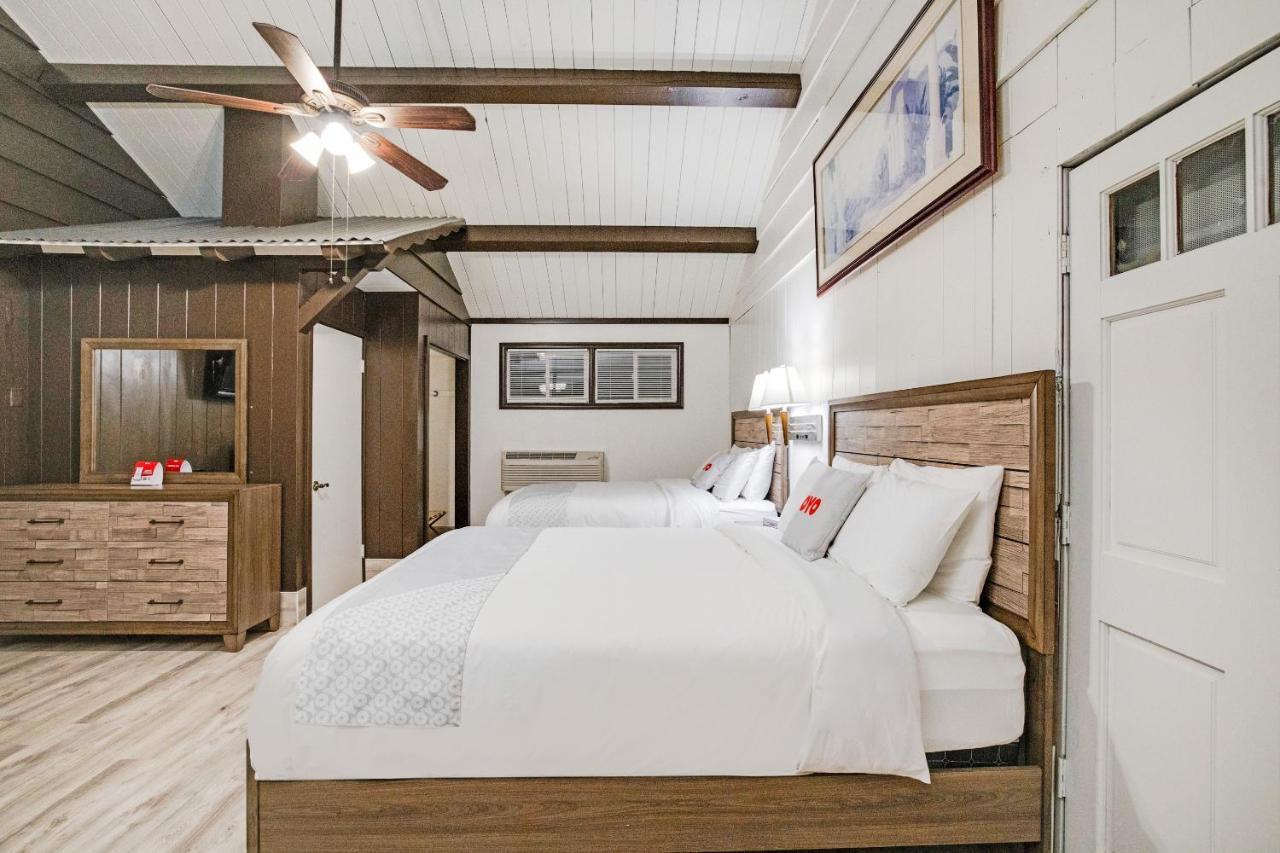 Arrowhead Tree Top Lodge レイク・アローヘッド エクステリア 写真