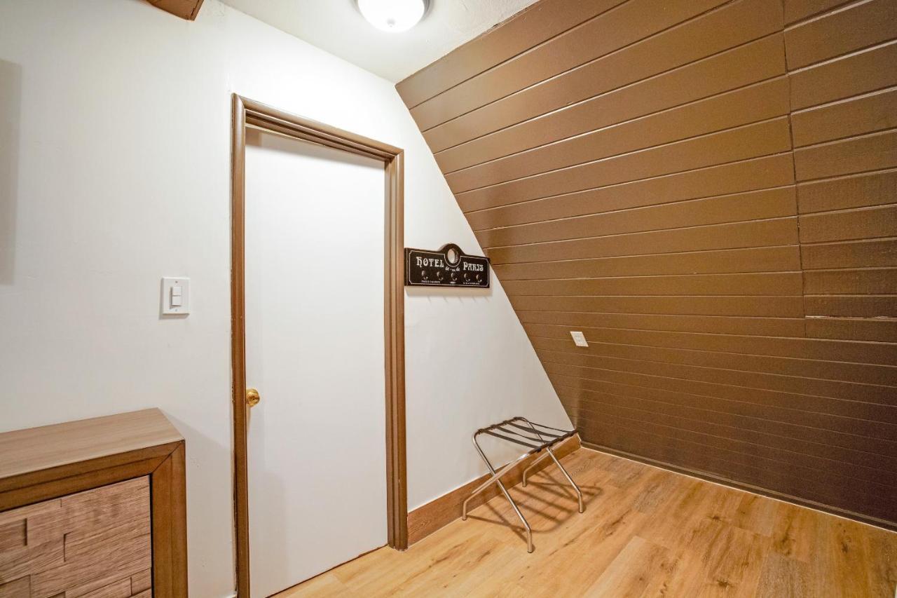 Arrowhead Tree Top Lodge レイク・アローヘッド エクステリア 写真