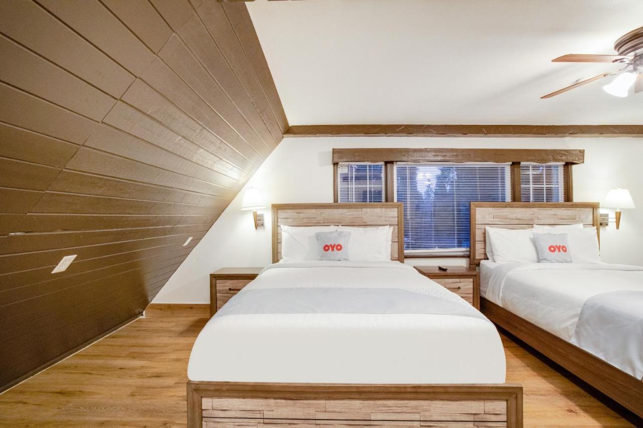 Arrowhead Tree Top Lodge レイク・アローヘッド エクステリア 写真